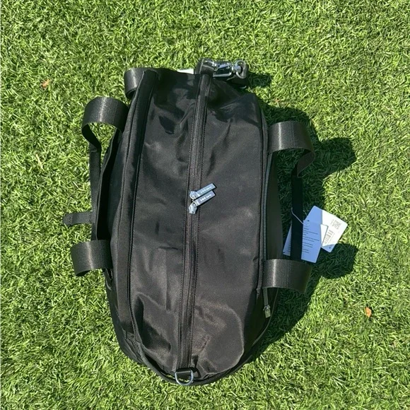 Lululemon Athletica Black Travel Bag with Durable Design- NWT - Picture 5 of 6